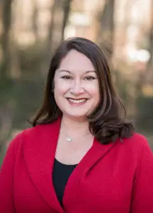 Headshot of Sarah Grymes