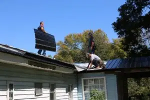 Roof repairers
